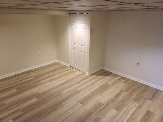 Building Photo - 4443 Scotia Rd