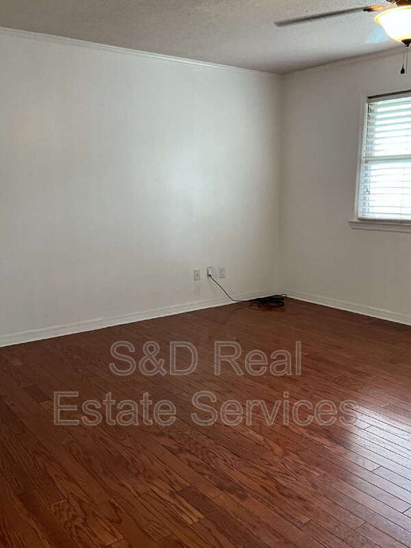 Building Photo - 4038 Doral