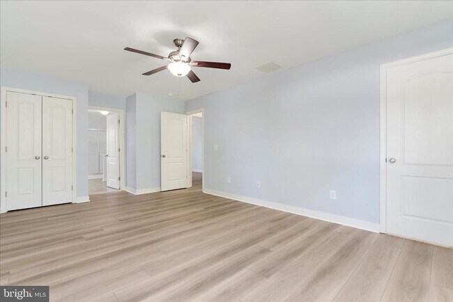 Building Photo - 132A Pineview Ave