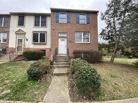 Building Photo - 300 Cross Ridge Ct