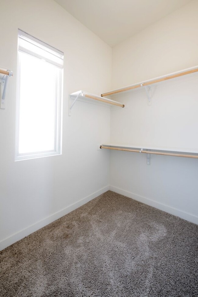 Building Photo - Stunning 3-Bedroom Home with Mountain Views in Tessera