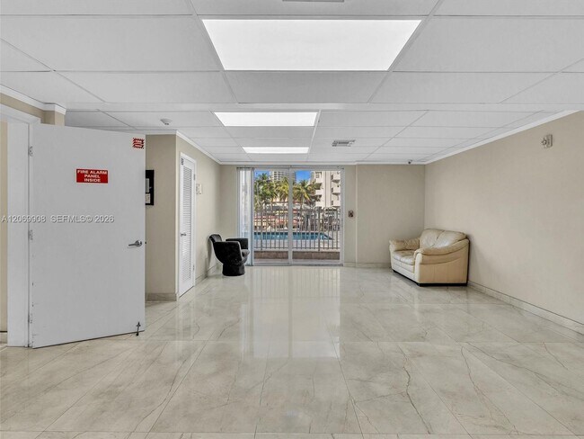 Building Photo - 3601 NE 170th St
