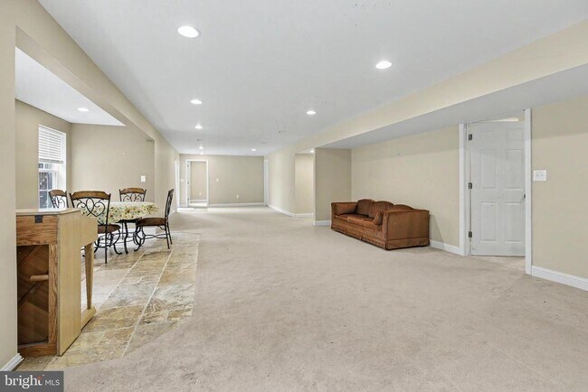 Building Photo - 228 Leffler Cir