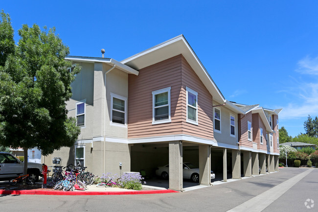 Building Photo - Carmen Avenue Apartments