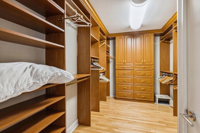 Building Photo - 3301 NE 16th St