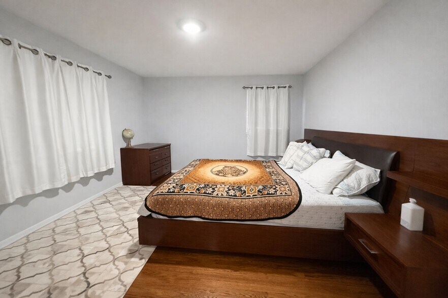 Building Photo - 2775 Morris Ave