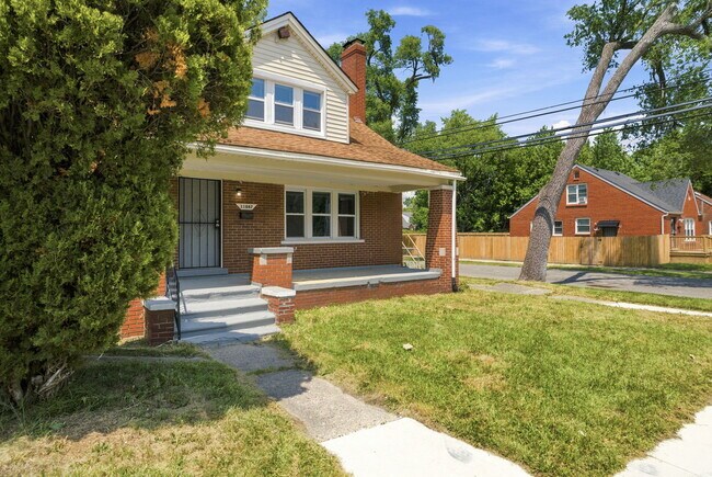Building Photo - 11867 Elmdale St