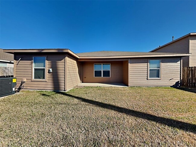 Building Photo - 7127 Acacia Ln