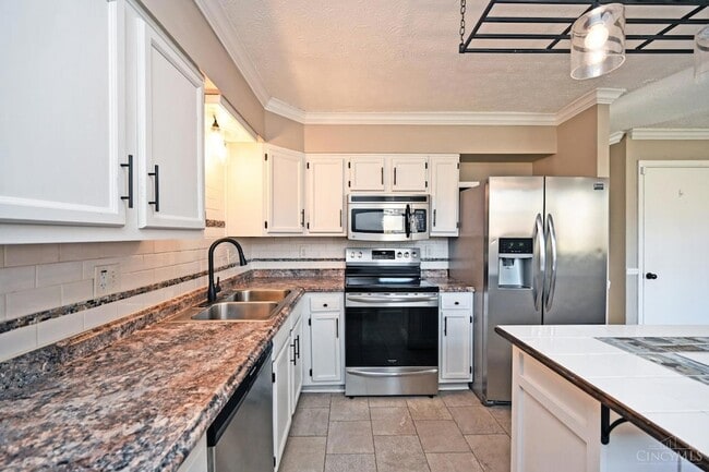 Building Photo - 8638 Northport Dr