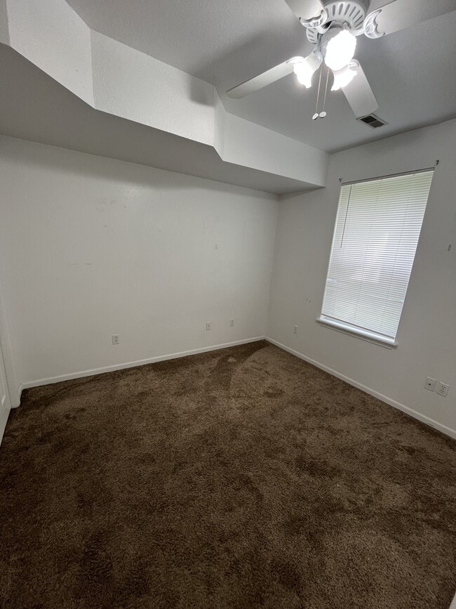 Building Photo - 509 Zoll St