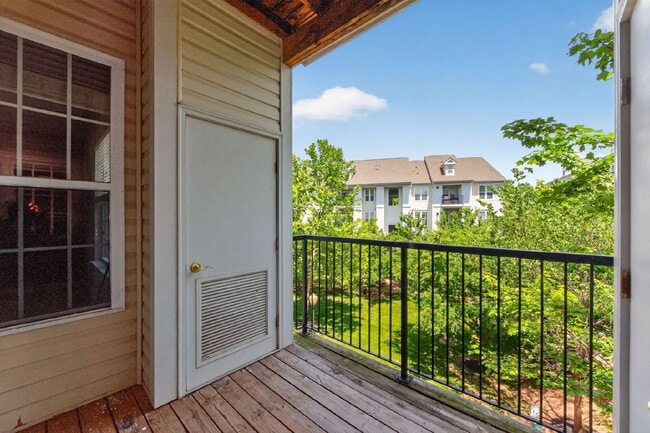 Building Photo - 21228 McFadden Square