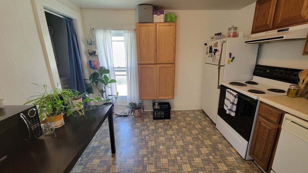 Building Photo - 1333 Connecticut St