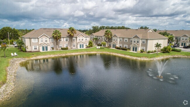 Building Photo - Meadow Lakes