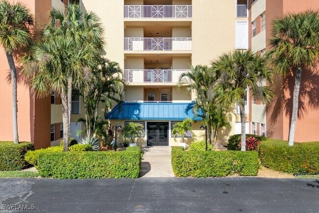Primary Photo - 200 Pebble Beach Blvd