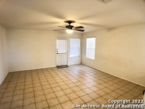 Building Photo - 5854 Providence Oak