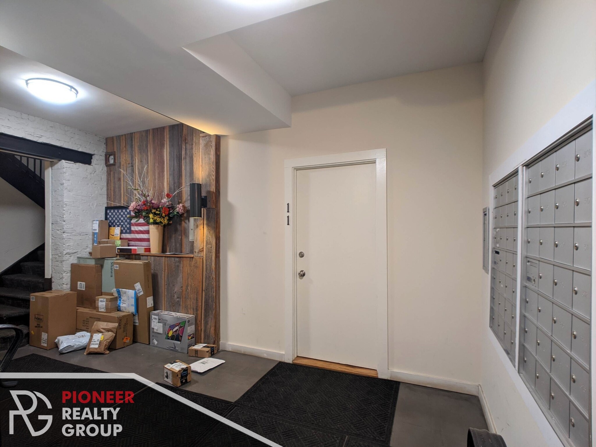 Building Photo - 2423 N Kedzie Blvd