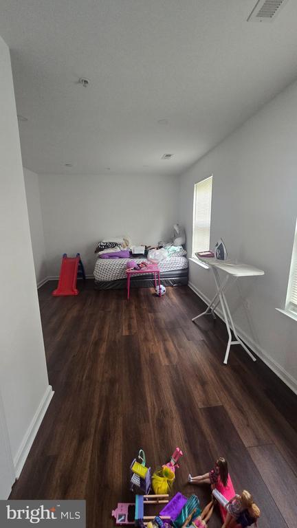 Building Photo - 10004 Tallahassee Pl