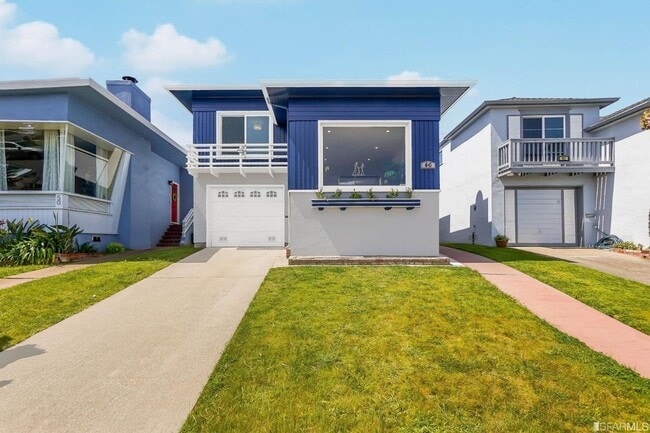 Primary Photo - Spacious and Bright 3 Bed, 3 Bath Westlake...