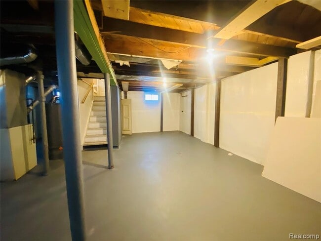 Building Photo - 15228 Lappin St