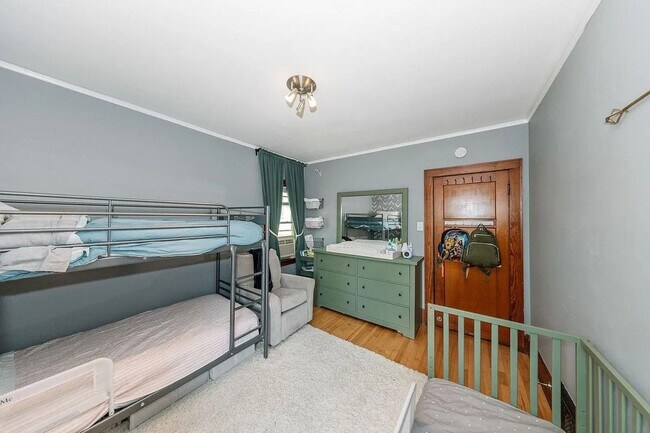 Building Photo - DG-1549/1551 N 57th Street