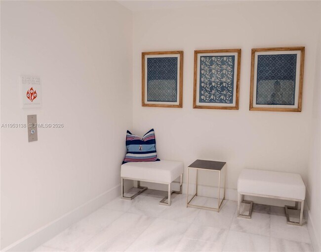 Building Photo - 700 NE 26th Terrace