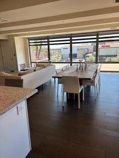 Building Photo - 7157 E Rancho Vista Dr