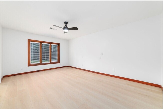 Building Photo - 11411 Ash Creek Dr