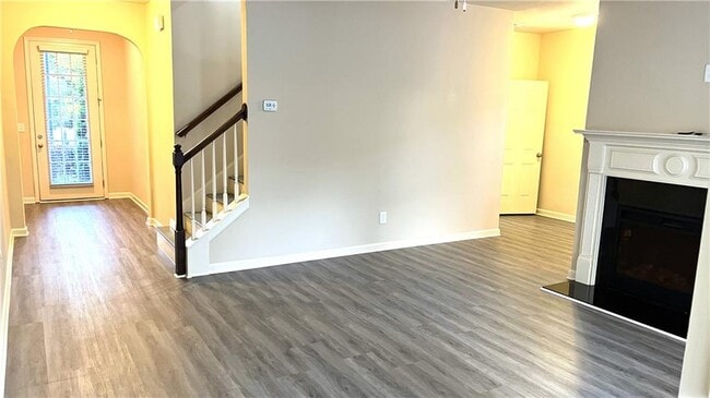 Building Photo - 3689 Brockenhurst Dr