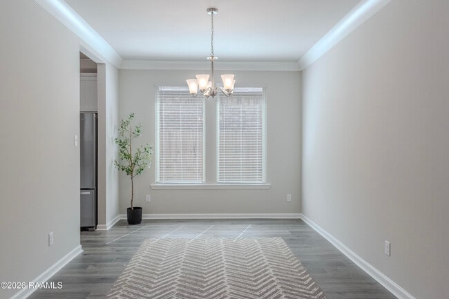 Building Photo - 400 Eastwood Dr