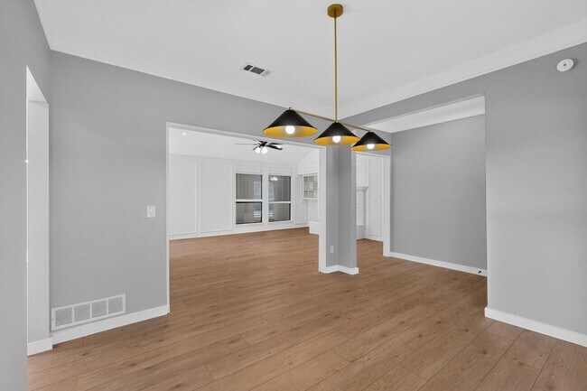 Building Photo - Renovated Home In the Coveted Allen ISD