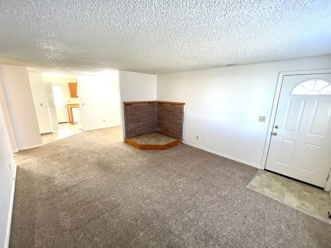 Building Photo - 3047 Kane St