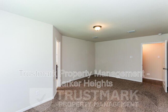 Building Photo - 3050 Dade Loop