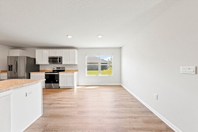 Building Photo - 6705 Sarah Ann Way