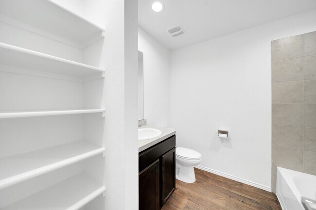 Building Photo - 21234 Riverdew Dr