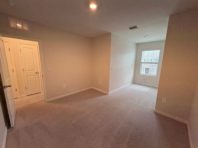 Building Photo - 2869 Midnight Pearl Dr