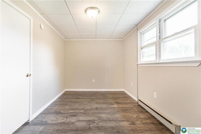 Building Photo - 1240 Pembroke Rd