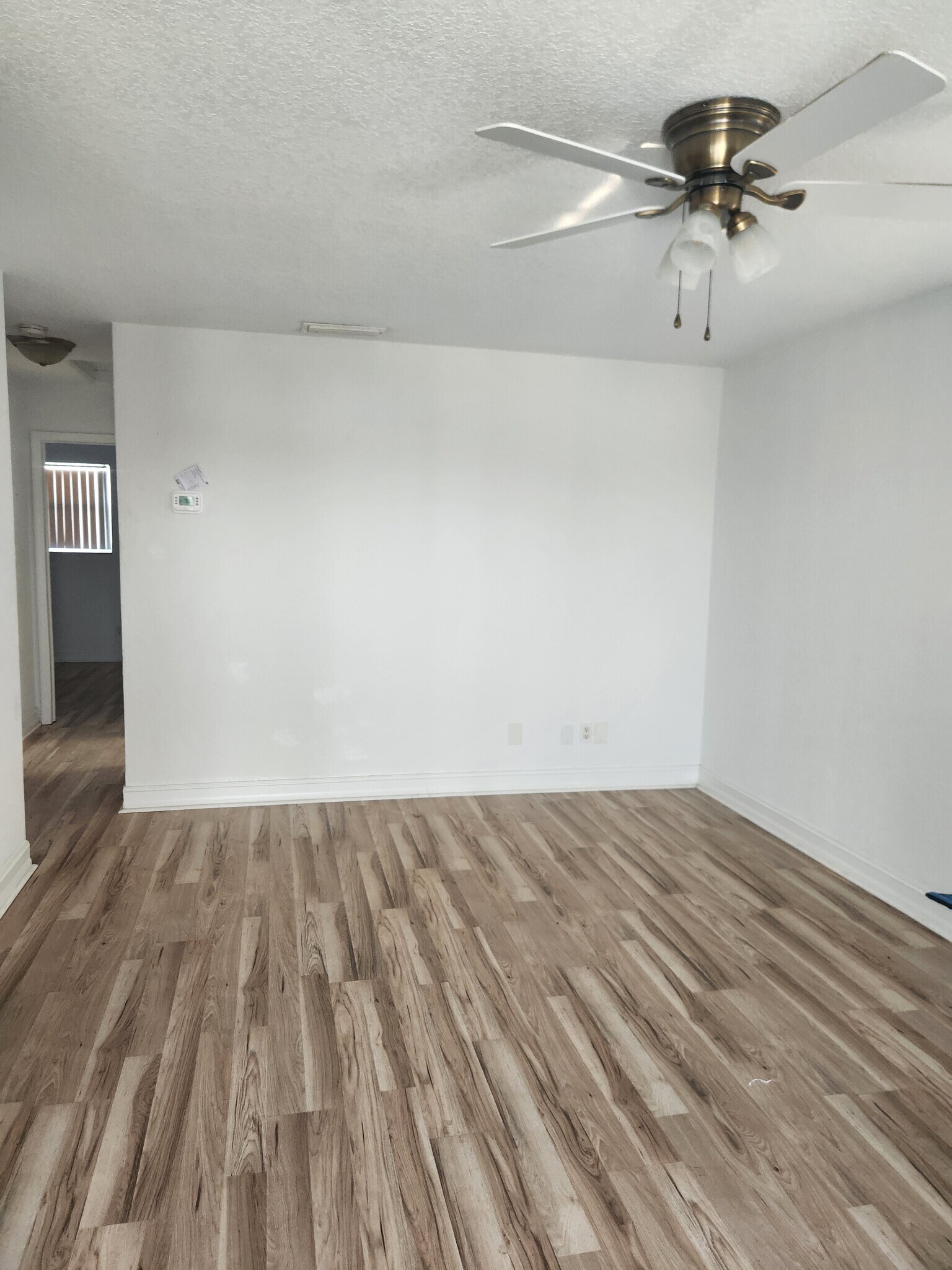 Building Photo - 439 Auburn Dr