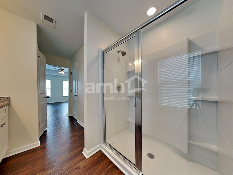 Building Photo - 103 Westover Dr