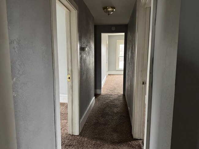 Building Photo - 10 State St