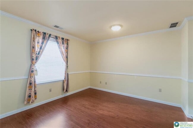 Building Photo - 537 Kemmerer Ln