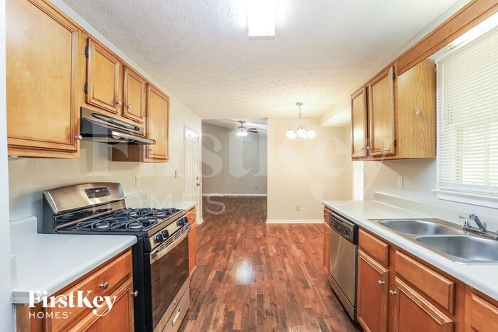 Building Photo - 3352 Gus Robinson Rd