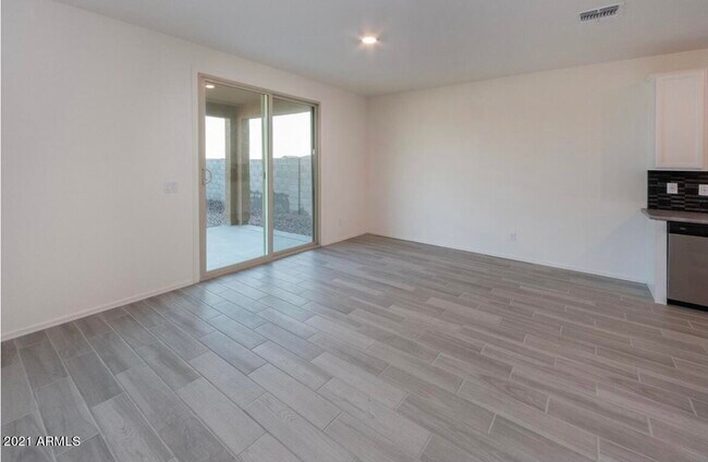 Building Photo - 7255 N 125th Dr