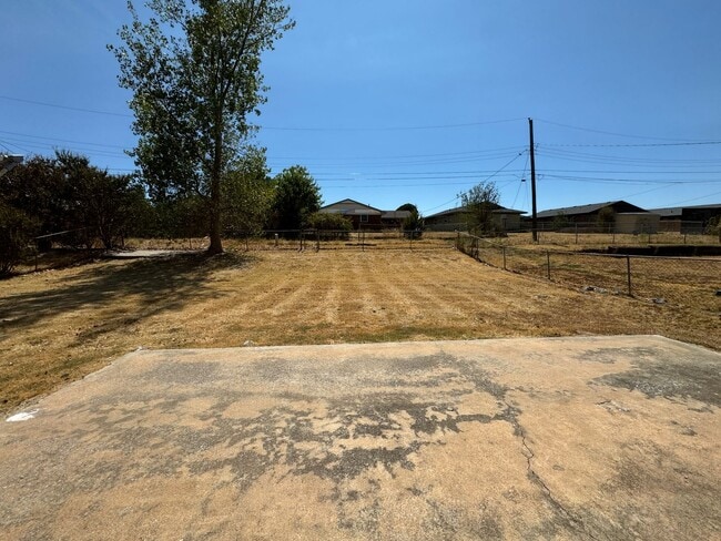 Building Photo - 4810 NW Hoover- COMING SOON!