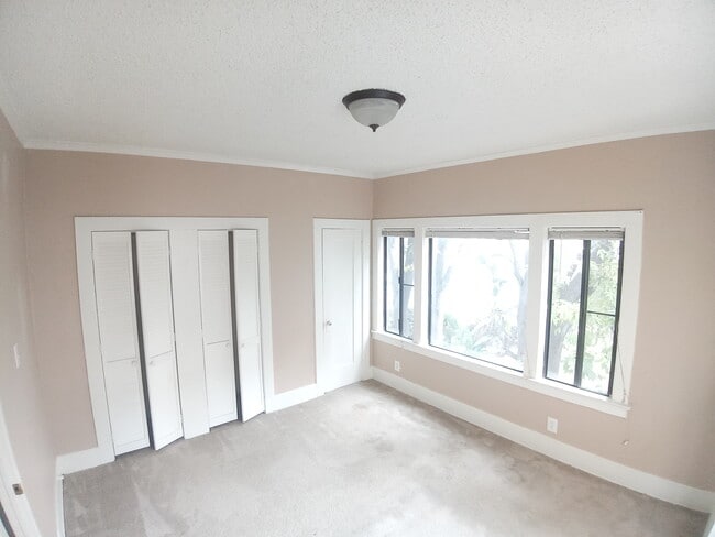 Building Photo - 44 Alamitos Ave