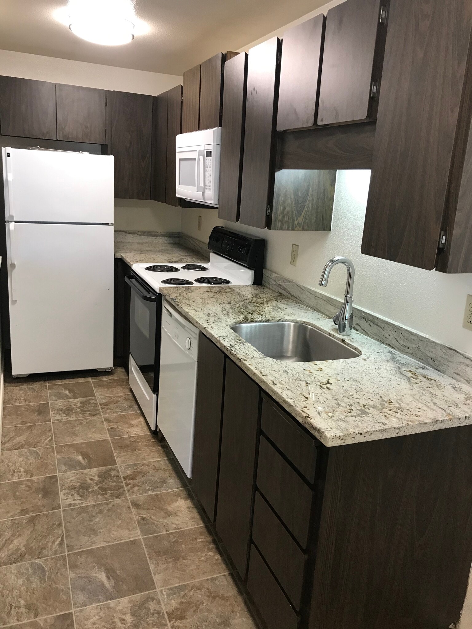 Building Photo - 11007 66th Ave E