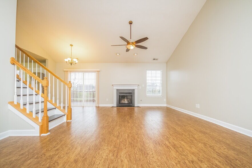 Building Photo - 1031 Lowrey Pl