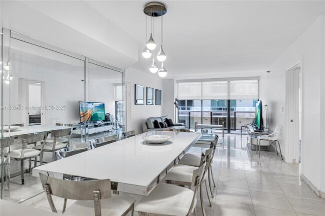 Building Photo - 9455 Collins Ave