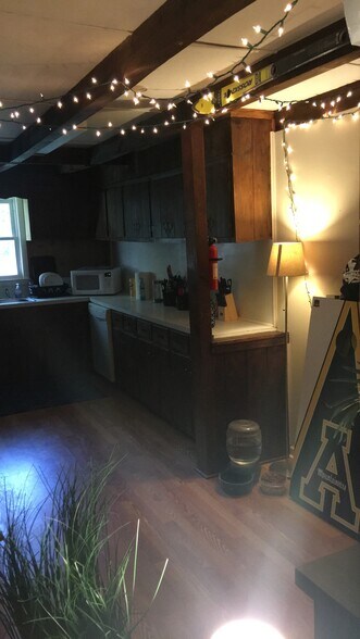 Building Photo - 166 Knowles Haven Ln