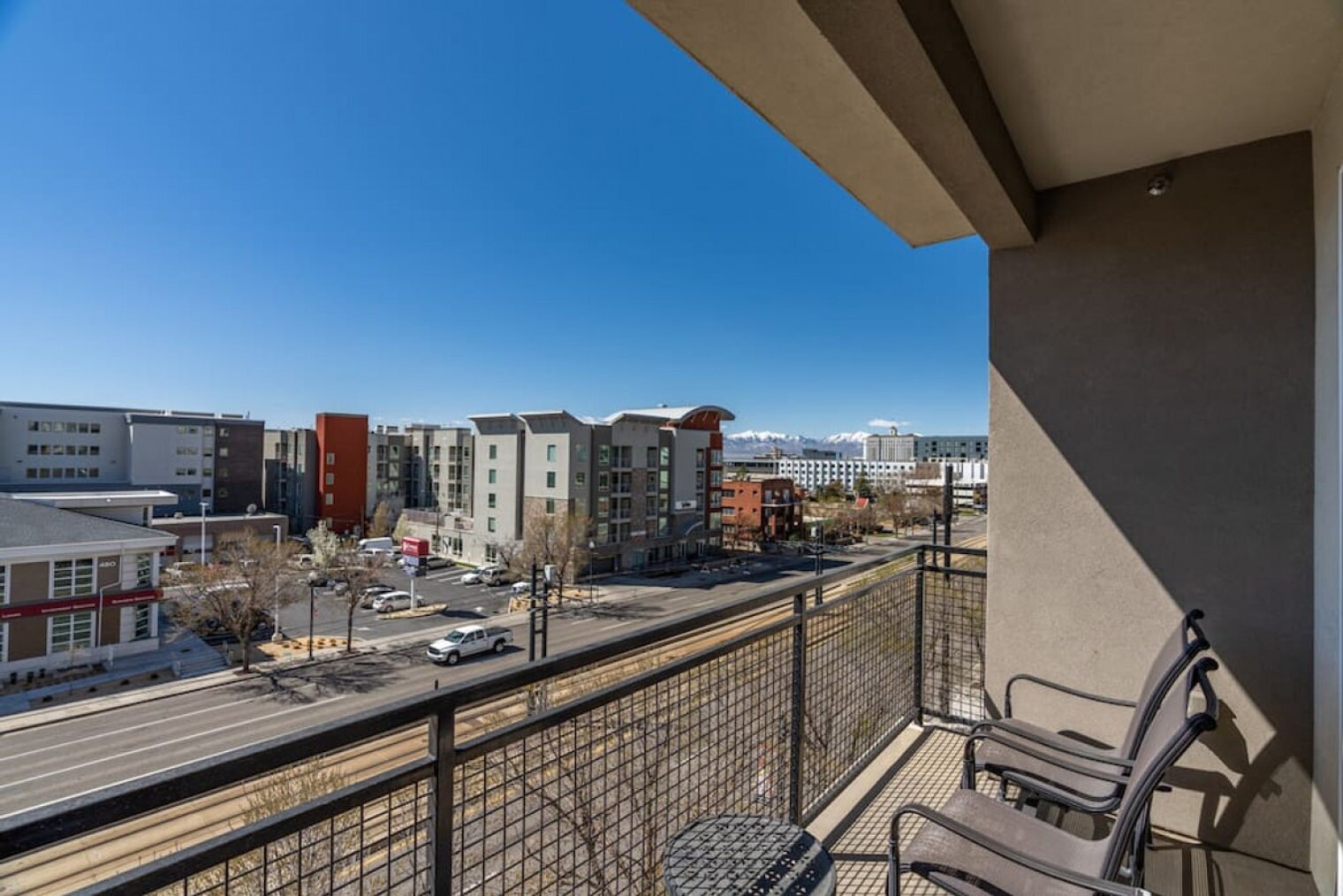 Building Photo - 489 E 400 S