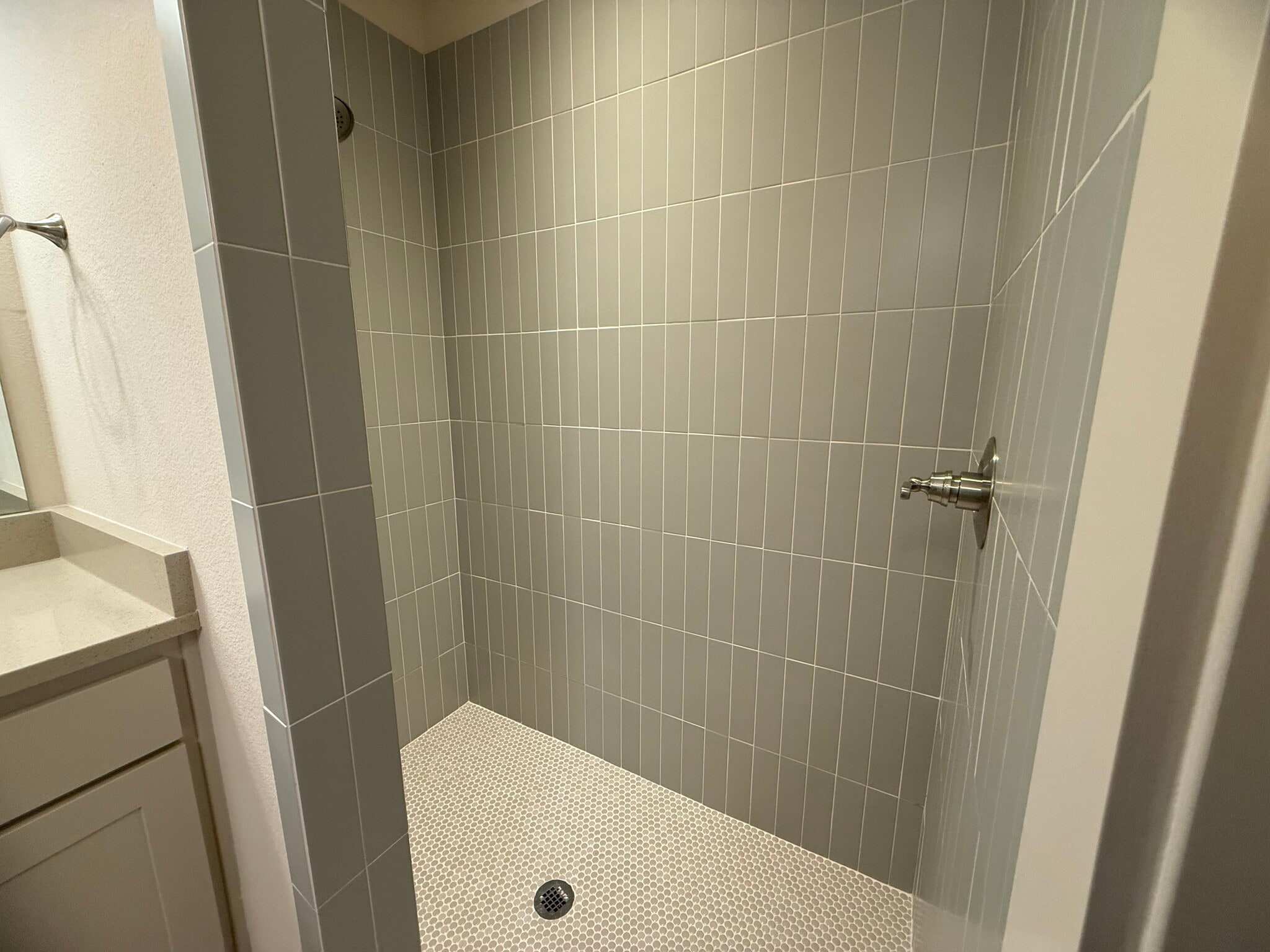 Building Photo - 106 Kirkland St